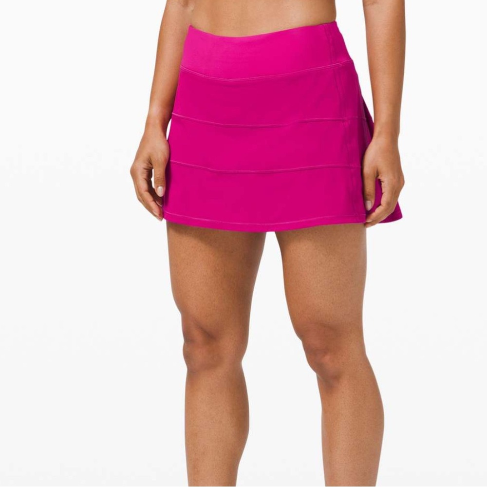 Pace Rival lululemon mini skirt in ripened raspberry